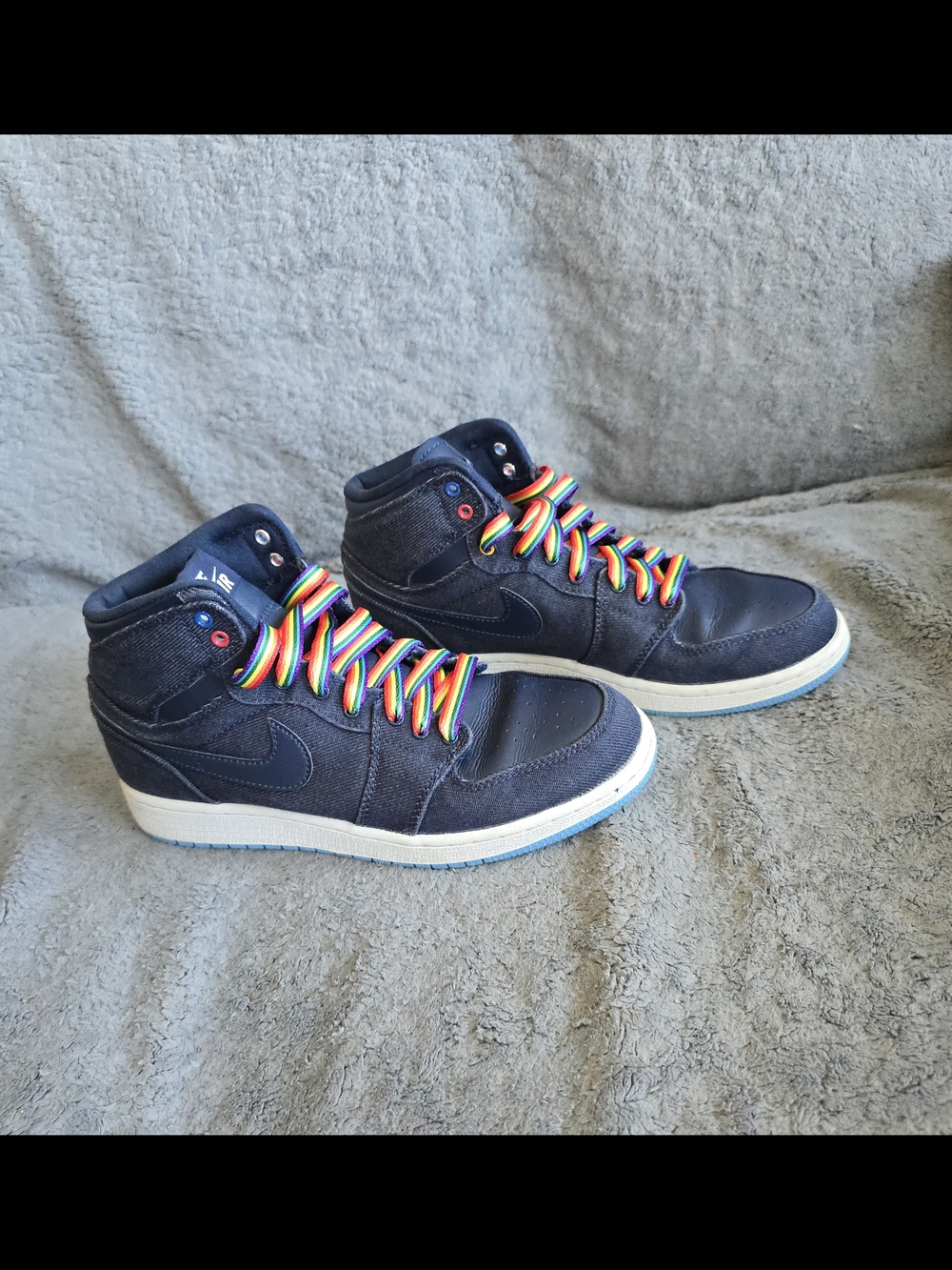 COPY - Retro Air Jordan 1 High "Family Forever" in Dark Denim